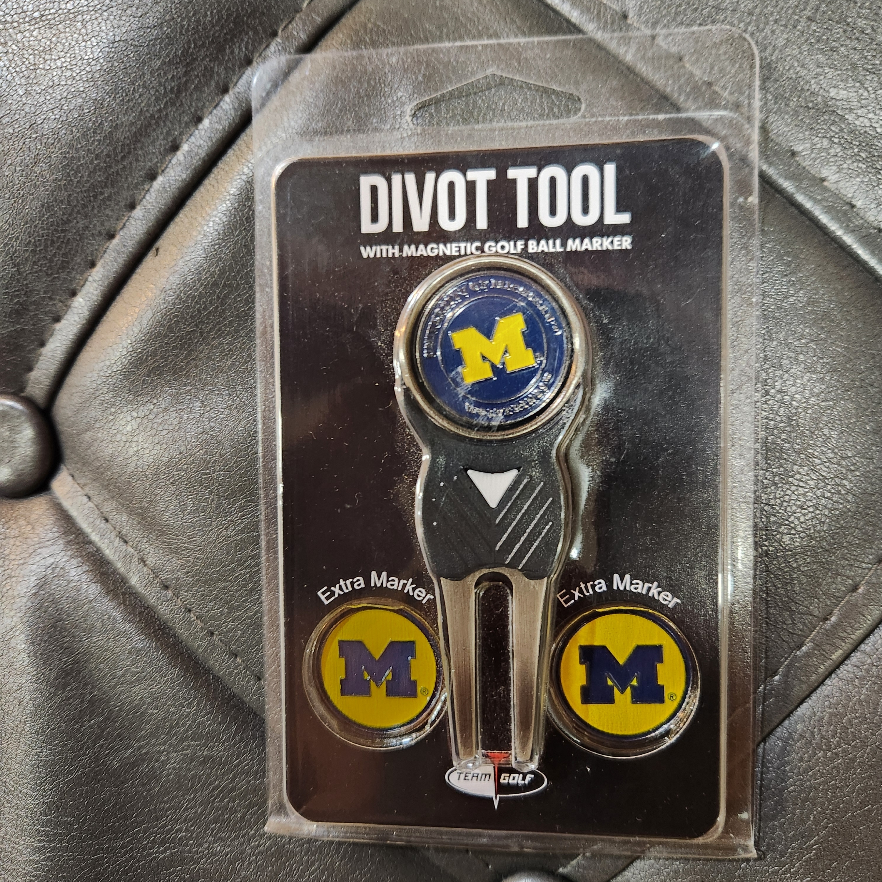 Teamu Michigan Wolverines Golf Divot Tool With Magnetic Ball Marker